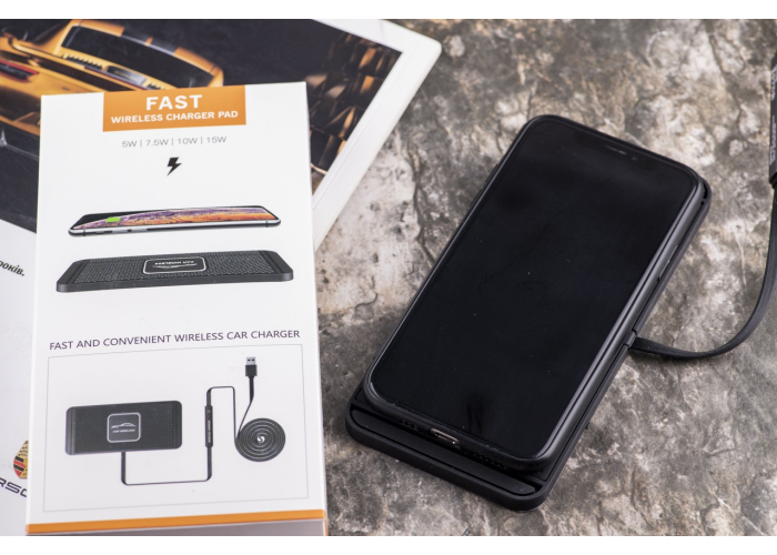 Силиконовый коврик с беспроводной зарядкой 15W Qinetiq Car Wireless Pad
