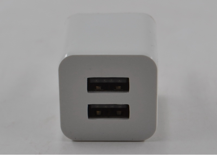 Сетевое зарядное устройство TYL-0218 (2,1 A / 2 USB)