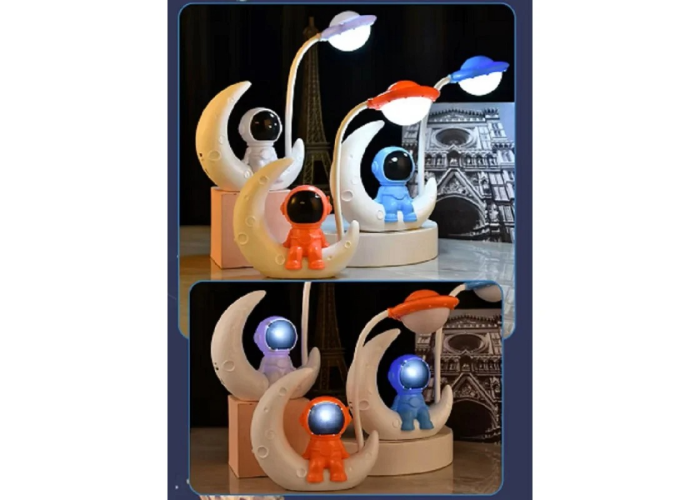 Декоративный LED ночник «Космонавт на Луне», с USB-зарядкой